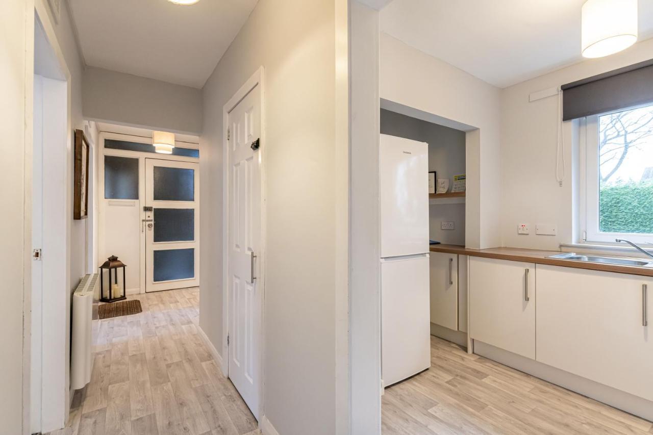 Ground-Fl Two Bedroom Apartment In Bridge Of Allan Kültér fotó